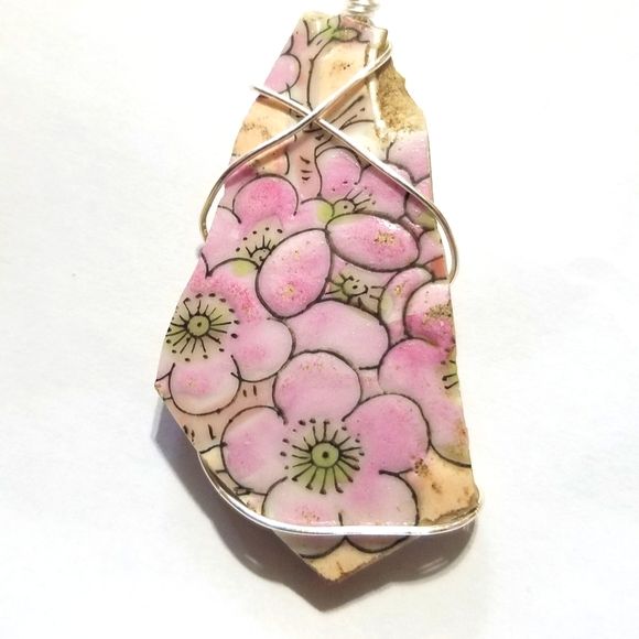 Wrapped Pottery Necklace - Picture 5 of 9